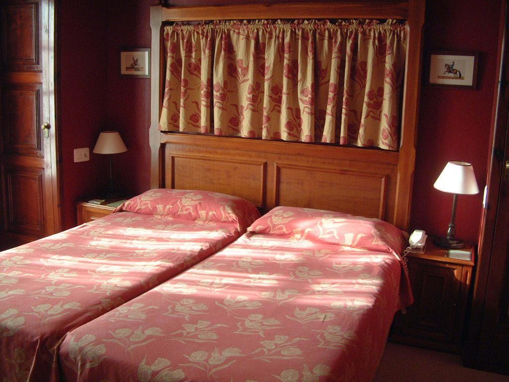 Husa Sant Bernat Montseny Room photo