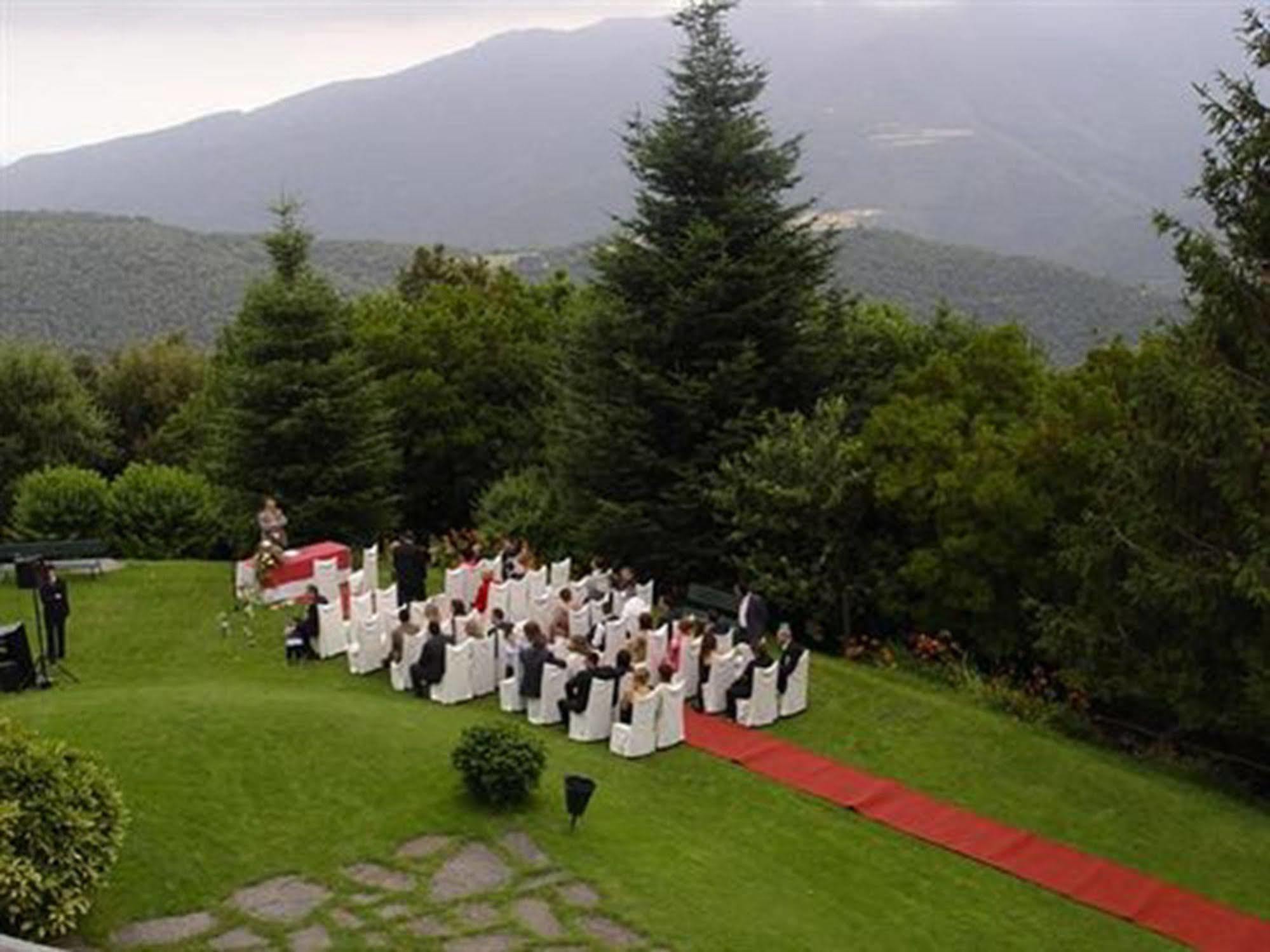 Husa Sant Bernat Montseny Exterior photo