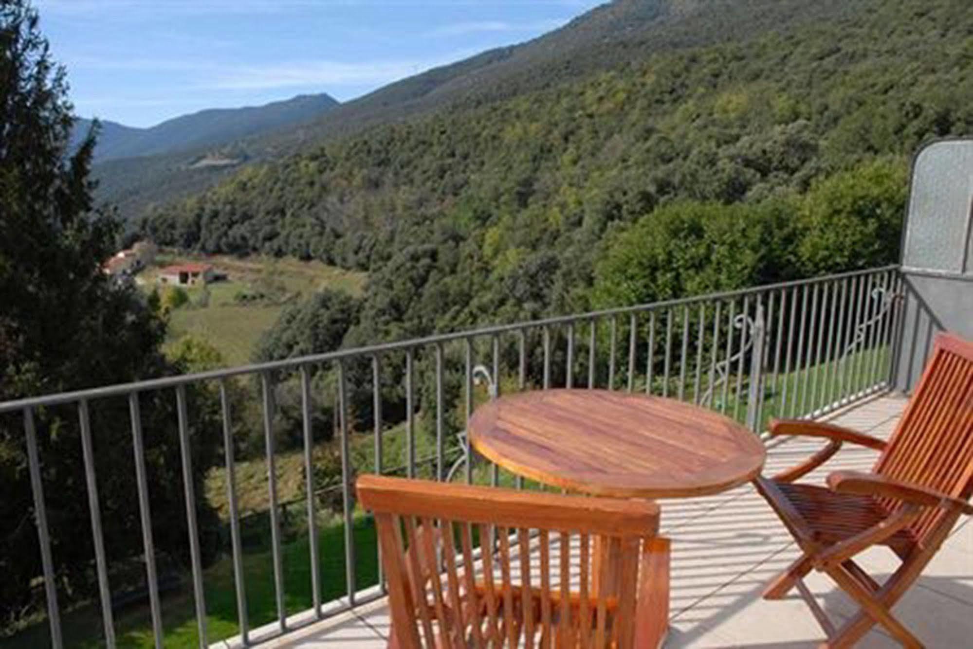 Husa Sant Bernat Montseny Exterior photo